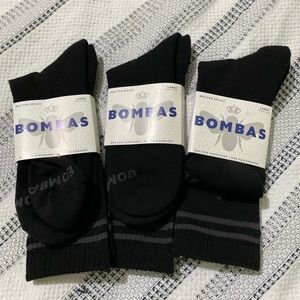 3 Pairs of Bombas Ankle Socks Unisex size Large color Black NWT